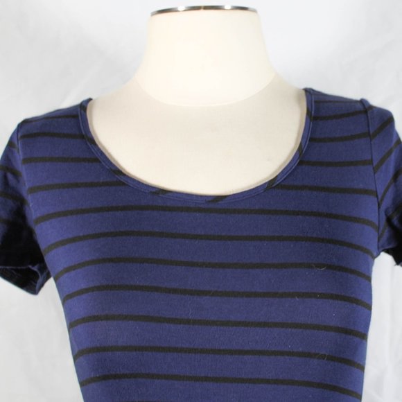 Dark Blue and Black Striped Dress with Bow Design Back - Picture 5 of 11